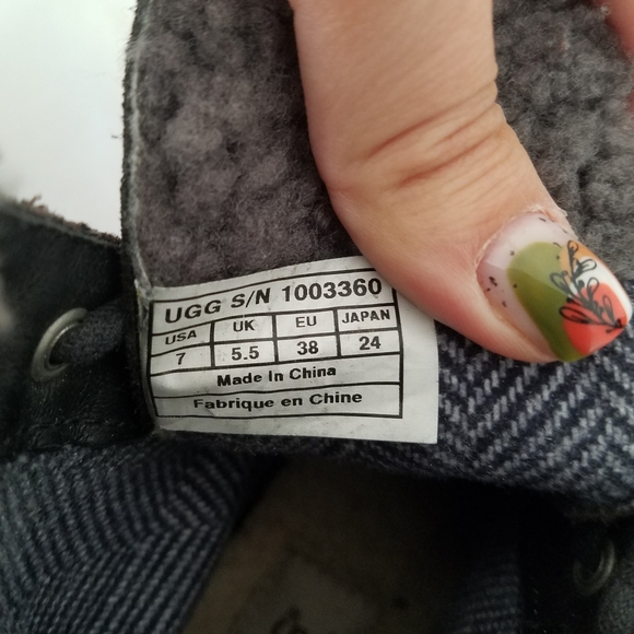 UGG WOMEN'S WINTER BOOTS - Picture 11 of 12